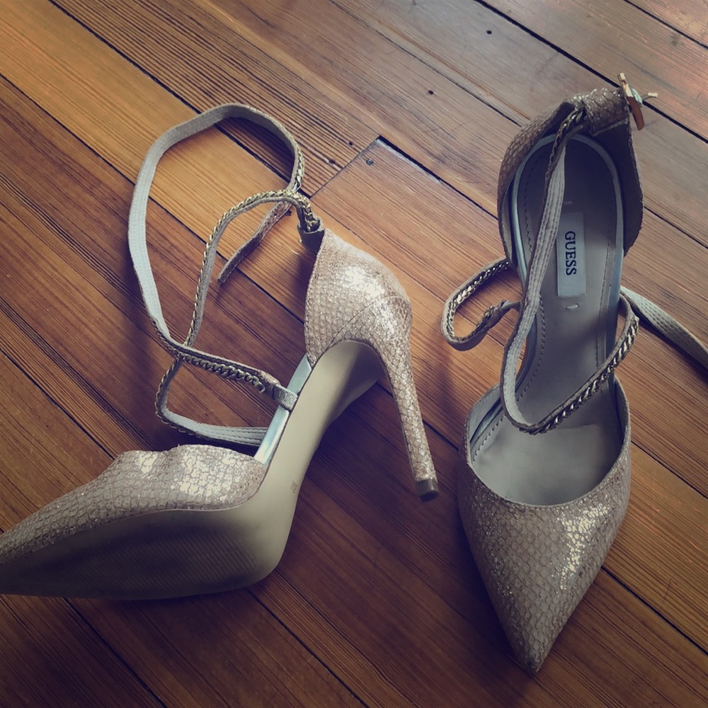 Guess size 8 heels